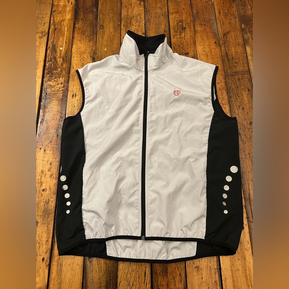 Pearl Izumi gray and black biking vest